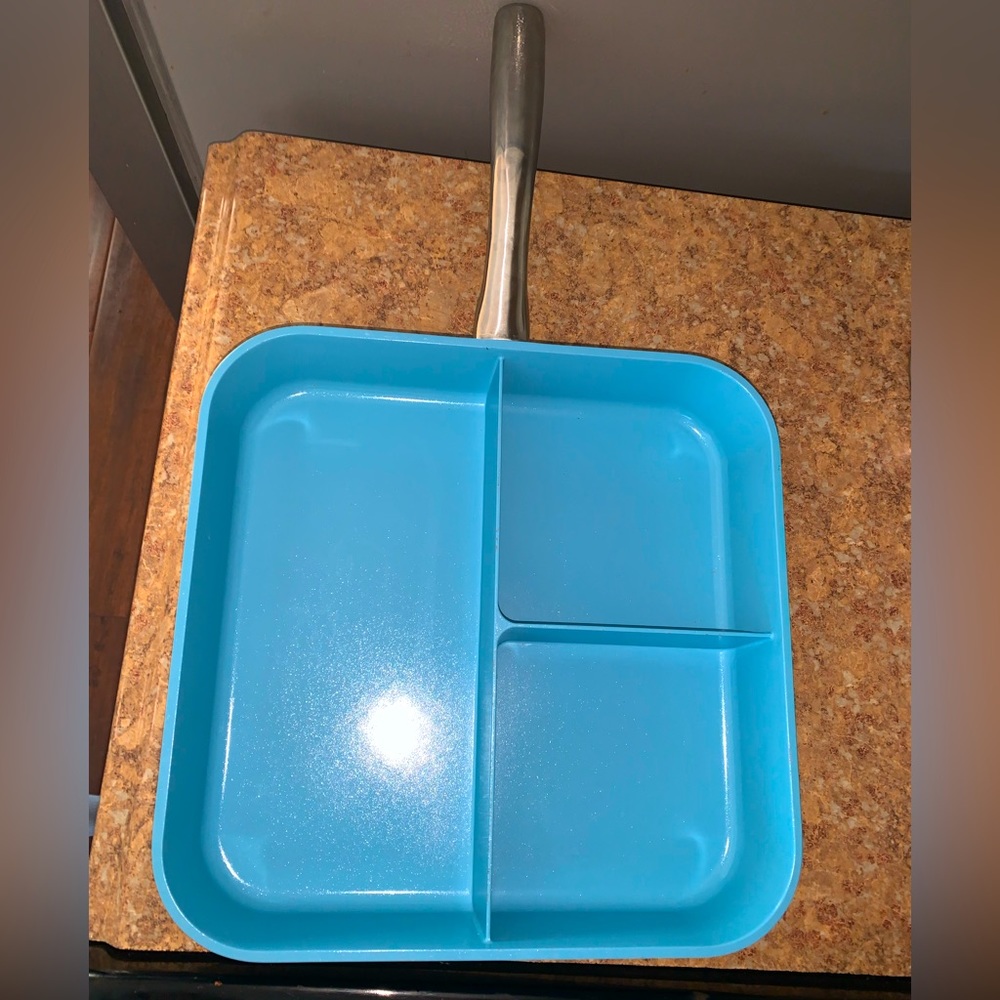 Blue Divider Frying Pan